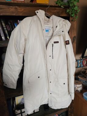 Columbia Women's Cream Ski Snow Jacket with Hood